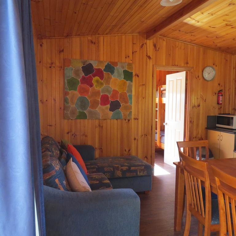 Captain Cook Holiday Park Adventure Bay Værelse billede