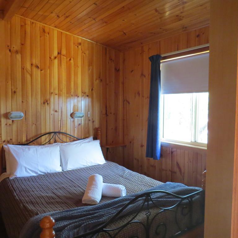 Captain Cook Holiday Park Adventure Bay Værelse billede