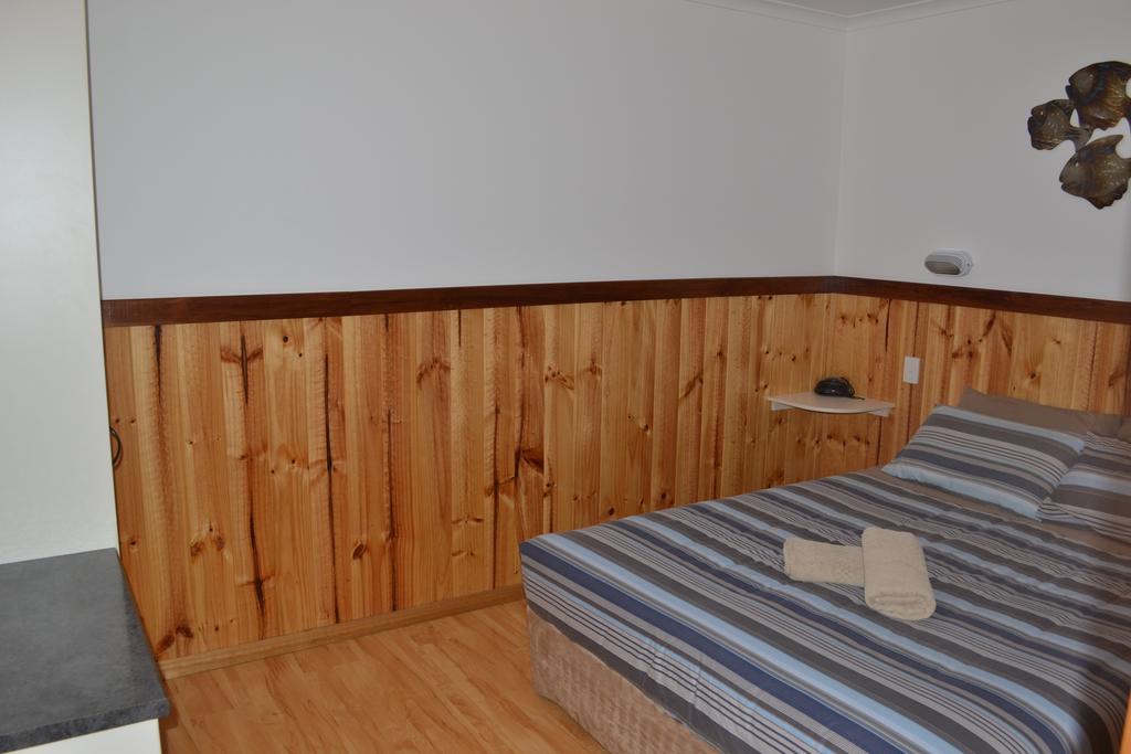 Captain Cook Holiday Park Adventure Bay Værelse billede